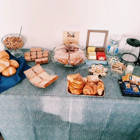 Borgo Degli Angeli Bed and Breakfast 3*